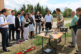 Dr. Robin Gebbers demonstrated sensor systems for soil analysis (Photo: ATB)
