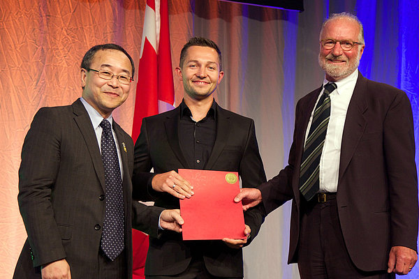 Pingfan Rao (IUFoST president), Dr. Kai Reineke (Mitte), Prof. Dr. Dietrich Knorr (rechts). Foto: IUFoST