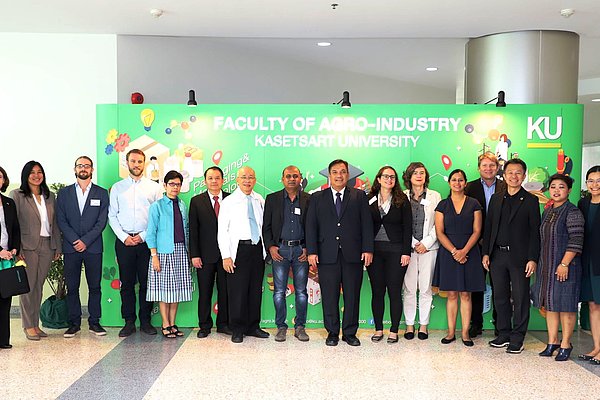 Participating experts of the workshop in Bangkok (Photo: Phuthai Buakahm)