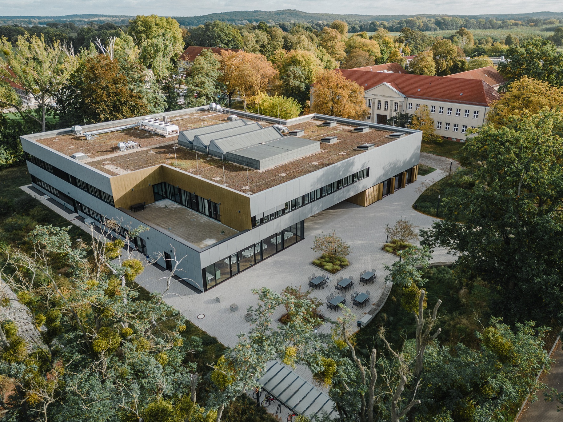 Bird's eye view of the ATB "Circle" building